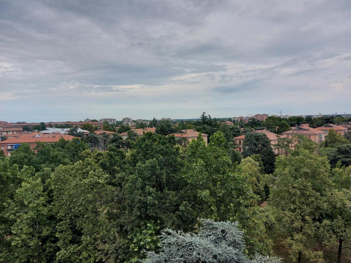 Fare Bnb - Room Del Parco Reggio Emilia Ngoại thất bức ảnh