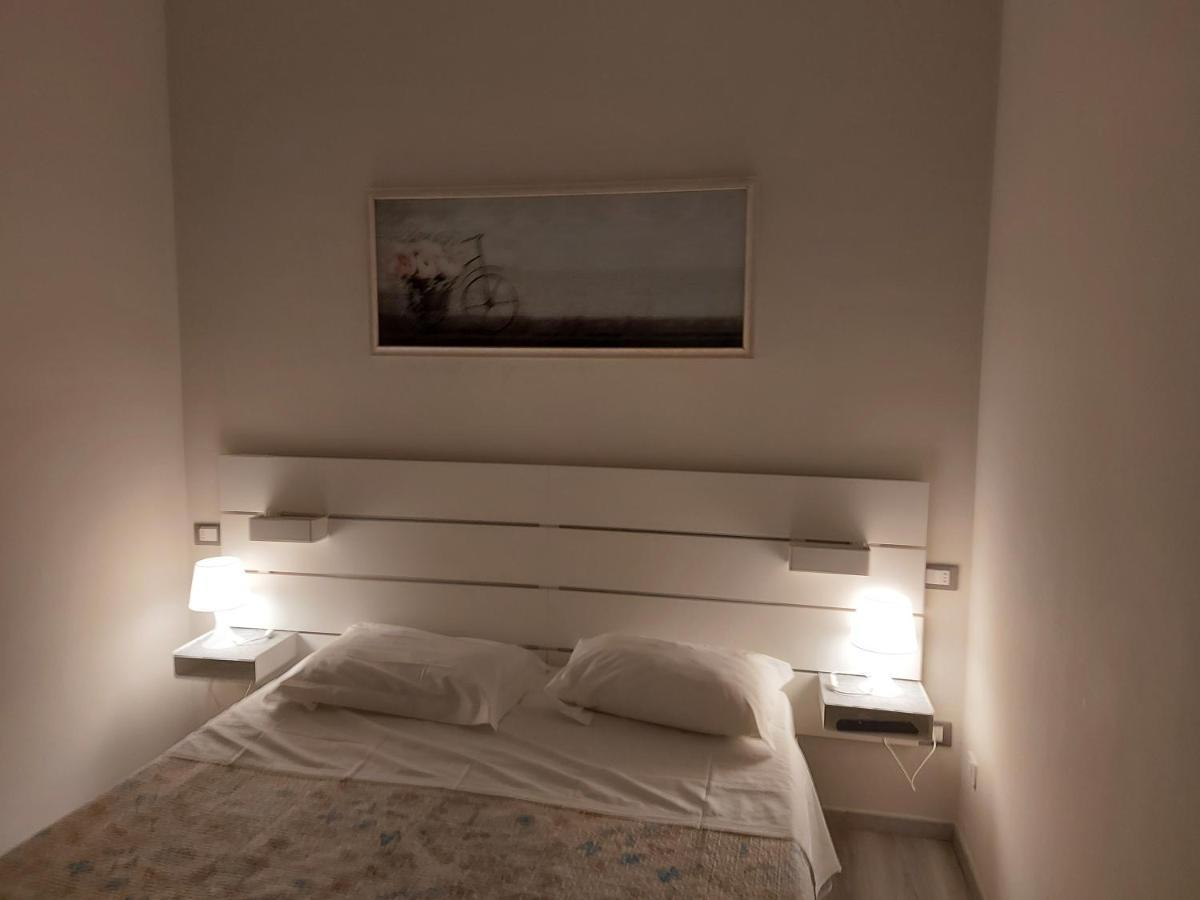 Fare Bnb - Room Del Parco Reggio Emilia Ngoại thất bức ảnh
