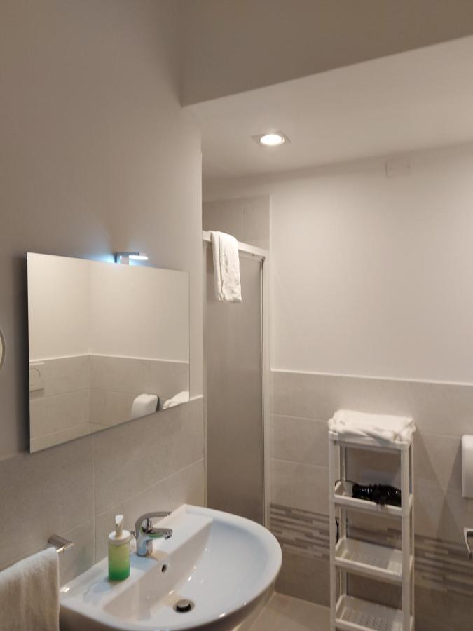 Fare Bnb - Room Del Parco Reggio Emilia Ngoại thất bức ảnh