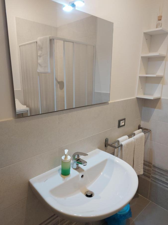 Fare Bnb - Room Del Parco Reggio Emilia Ngoại thất bức ảnh