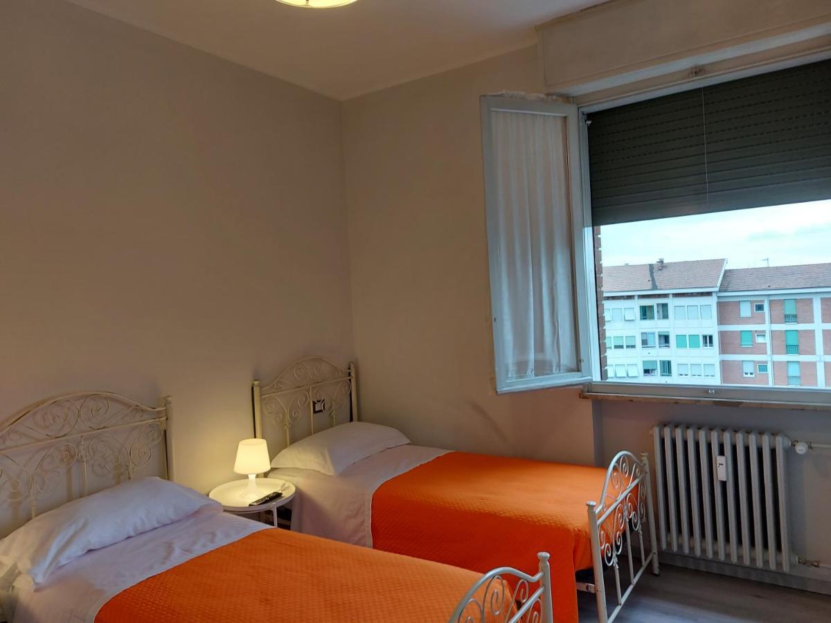 Fare Bnb - Room Del Parco Reggio Emilia Ngoại thất bức ảnh