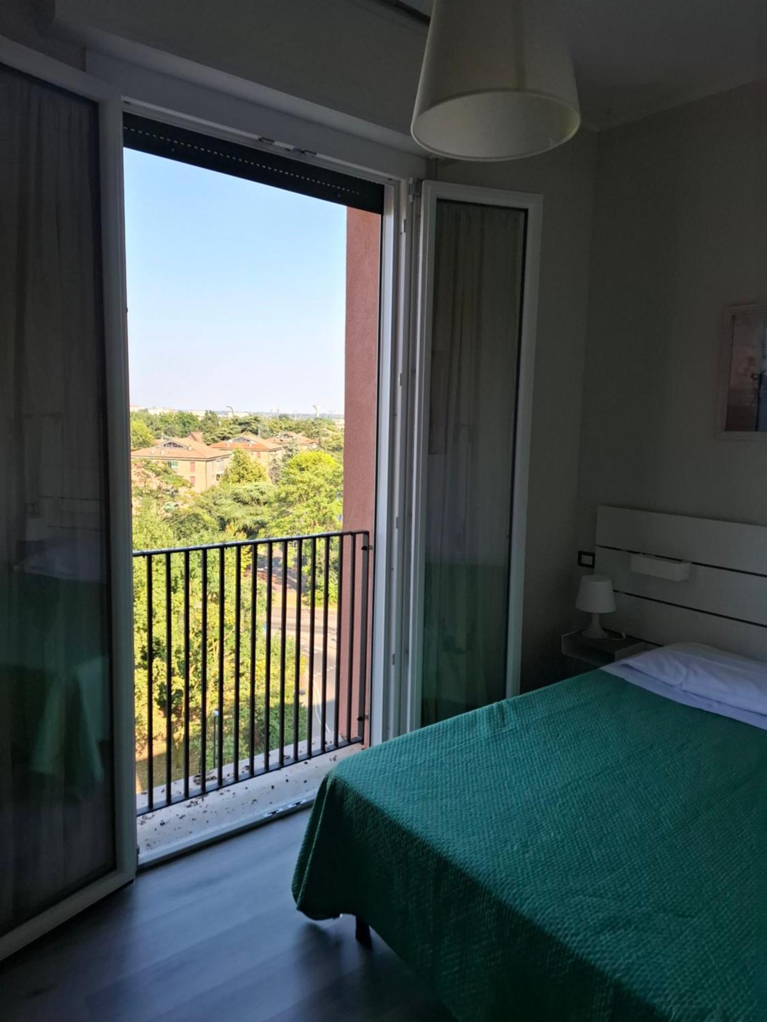 Fare Bnb - Room Del Parco Reggio Emilia Ngoại thất bức ảnh